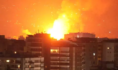 ഇറാനില്‍ വീണ്ടും ഇസ്രായേല്‍ ആക്രമണം; ആണവകേന്ദ്രങ്ങളിലും വിമാനത്താവളത്തിന് നേരെയുമാണ് ആക്രമണം