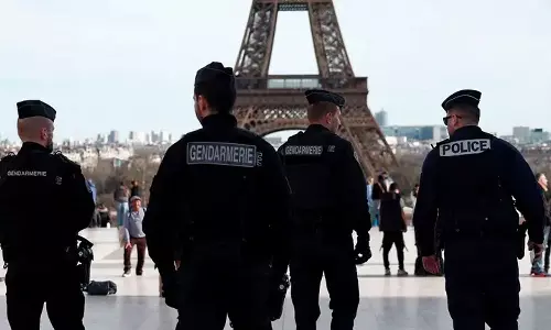 ആക്രമണ ഭീതി: രാജ്യത്തെ ജൂത-യുഎസ് കേന്ദ്രങ്ങൾക്ക് ചുറ്റും സുരക്ഷ വർധിപ്പിച്ച് ഫ്രാൻസ്‌