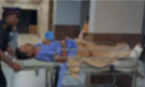 എറണാകുളത്ത് വാഹന പരിശോധനയ്ക്കിടെ പൊലീസുകാരനെ കാറിടിപ്പിച്ച് കൊല്ലാൻ ശ്രമം