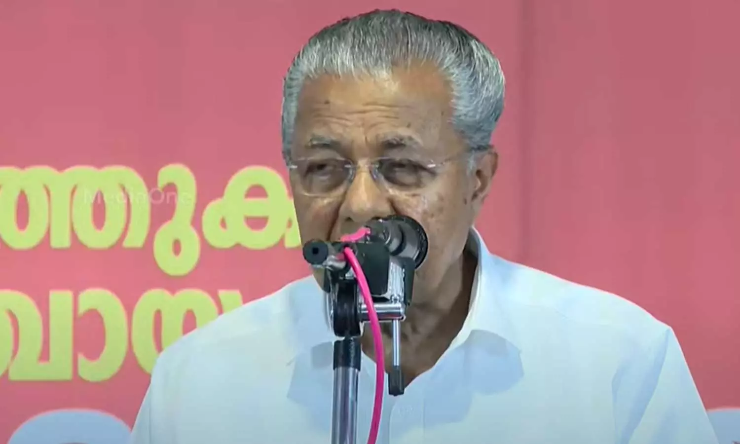 ഇസ്രായേലുമായി ഒരു ബന്ധവുമില്ലാത്തവരായിരുന്നു നമ്മള്, സയണിസത്തിന്റെ ഇരട്ടയാണ് ആർഎസ്എസ്; മുഖ്യമന്ത്രി ഇസ്രായേലുമായി ഒരു ബന്ധവുമില്ലാത്തവരായിരുന്നു നമ്മള്, സയണിസത്തിന്റെ ഇരട്ടയാണ് ആർഎസ്എസ്; മുഖ്യമന്ത്രി