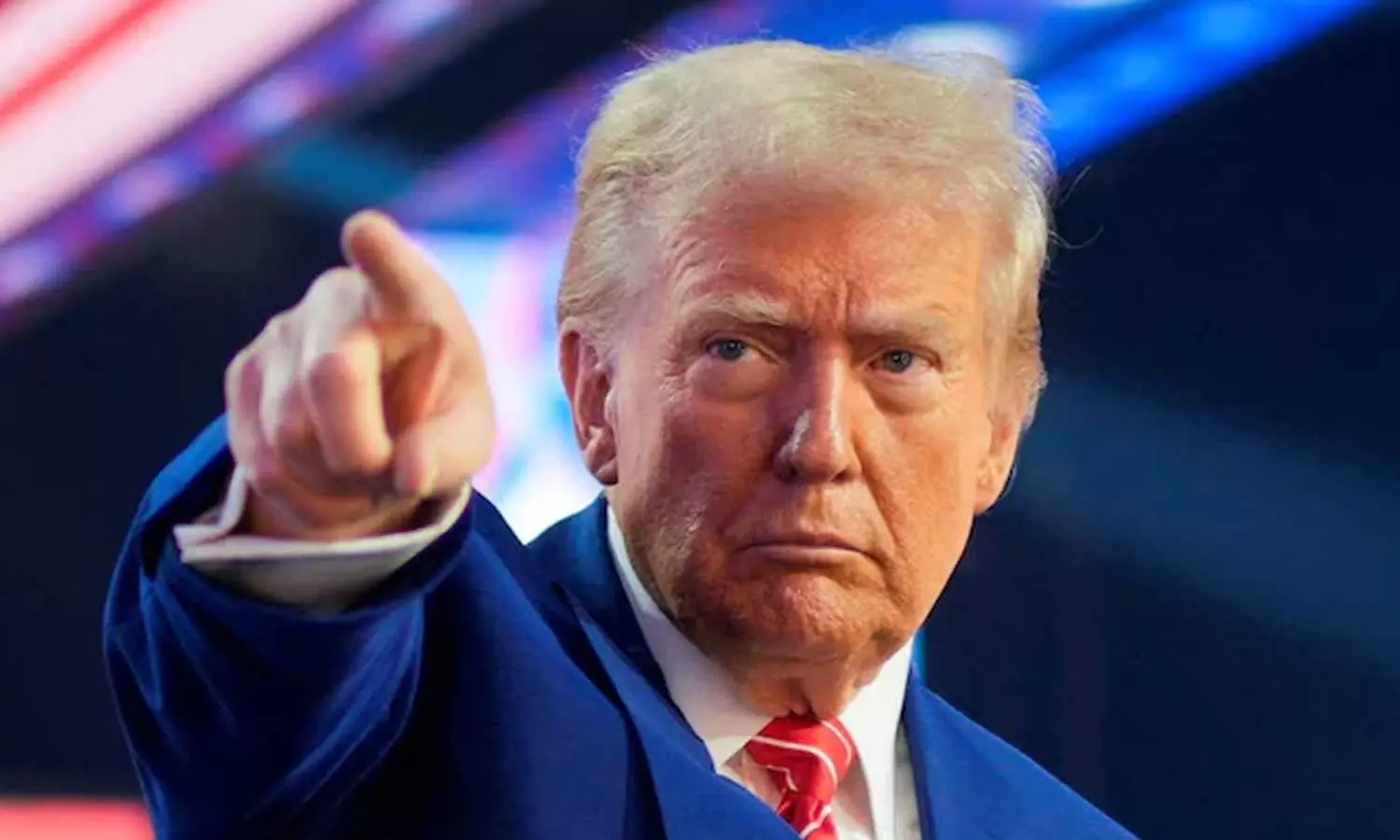 നിരവധി കൂടിക്കാഴ്ചകൾ നടക്കുന്നു; ഇസ്രായേലും ഇറാനും ഉടൻ വെടിനിർത്തുമെന്ന് ട്രംപ് നിരവധി കൂടിക്കാഴ്ചകൾ നടക്കുന്നു; ഇസ്രായേലും ഇറാനും ഉടൻ വെടിനിർത്തുമെന്ന് ട്രംപ്