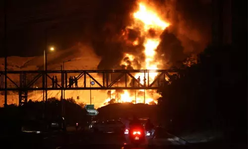 ഇറാനിലെ എണ്ണ സംഭരണ കേന്ദ്രത്തിൽ ബോംബിട്ട് ഇസ്രായേൽ; ഇറാൻ തിരിച്ചടിയിൽ അഞ്ച് മരണം