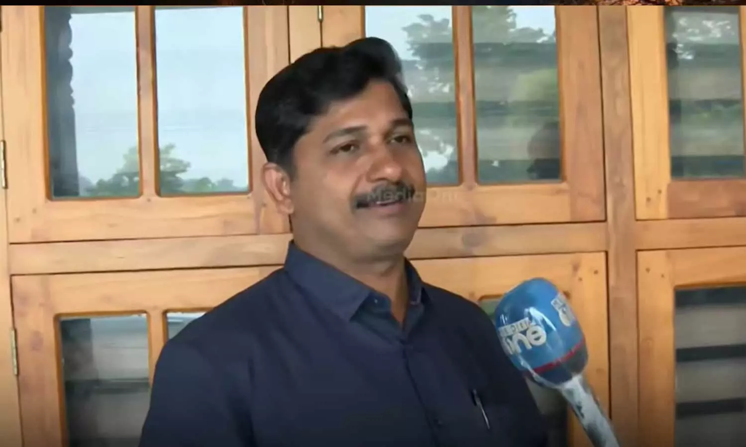 നിലമ്പൂരിൽ പാർട്ടി ചിഹ്നത്തിലുള്ള സ്ഥാനാർഥിക്ക്   വിജയസാധ്യത; എം.സ്വരാജ്