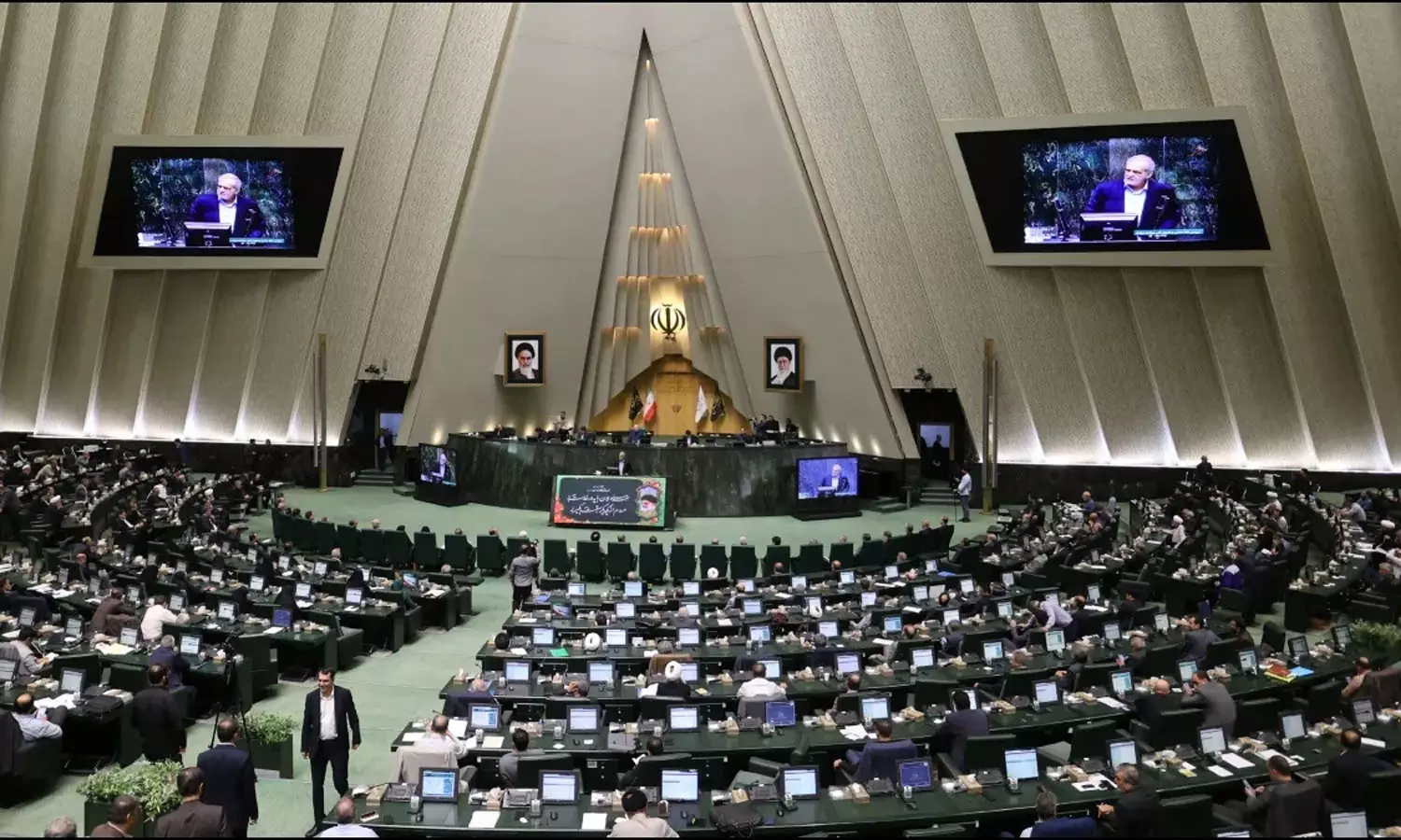 ആണവ നിർവ്യാപന കരാറിൽ നിന്ന് പിന്മാറാൻ ഇറാൻ ആണവ നിർവ്യാപന കരാറിൽ നിന്ന് പിന്മാറാൻ ഇറാൻ