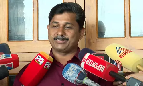 ആരോപണങ്ങൾക്കും തർക്കങ്ങൾക്കും വേണ്ടി ചെയ്തതല്ല; വി.വി പ്രകാശിന്റെ വീട് സന്ദർശിച്ചതിൽ പ്രതികരണവുമായി എം. സ്വരാജ്