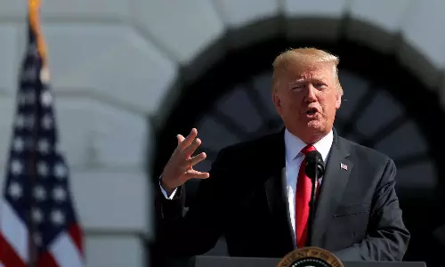 എല്ലാവരും തെഹ്‌റാൻ വിടണം; നെതന്യാഹുവിന് പിന്നാലെ മുന്നറിയിപ്പുമായി ട്രംപും