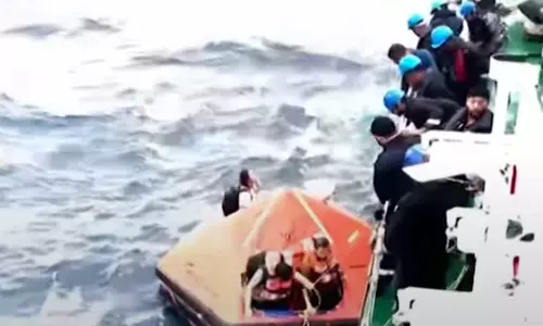 എംഎസ്‌സി എല്‍സ 3 കപ്പലപകടം: നിര്‍ണായക നീക്കവുമായി കോസ്റ്റല്‍ പൊലീസ്; കപ്പല്‍ കമ്പനിക്ക് നോട്ടീസ്