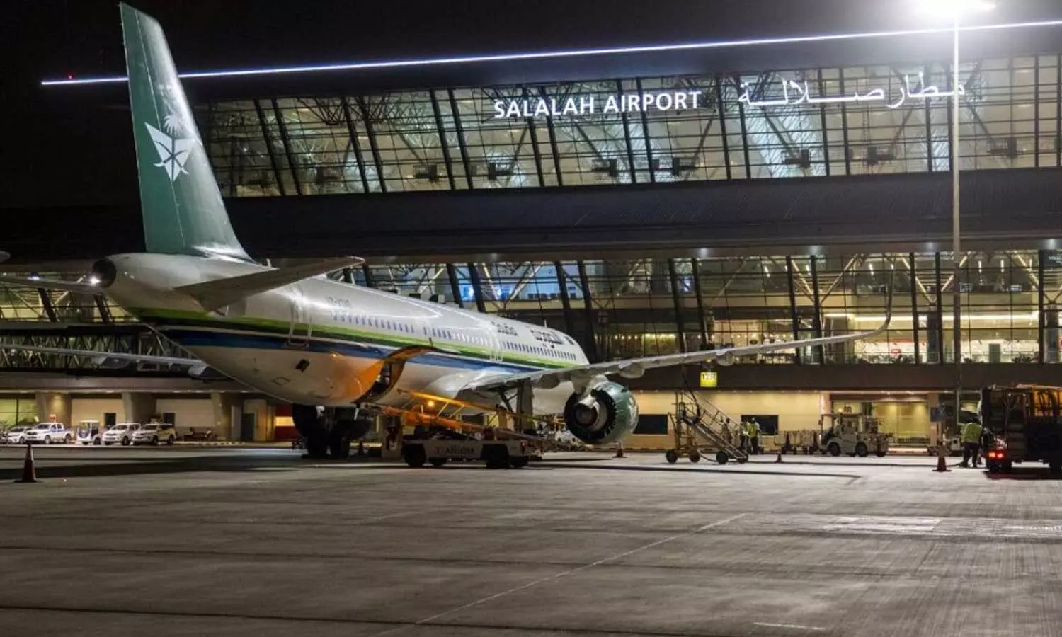 ഖരീഫ് സീസൺ: സൗദിയ എയർലൈൻസിന്റെ ആദ്യ വിമാനം സലാല വിമാനത്താവളത്തിലെത്തി ഖരീഫ് സീസൺ: സൗദിയ എയർലൈൻസിന്റെ ആദ്യ വിമാനം സലാല വിമാനത്താവളത്തിലെത്തി