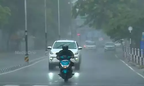 സംസ്ഥാനത്ത് ഒറ്റപ്പെട്ട ഇടങ്ങളിൽ ശക്തമായ മഴയ്ക്ക് സാധ്യത; 10 ജില്ലകളിൽ മഴ മുന്നറിയിപ്പ്