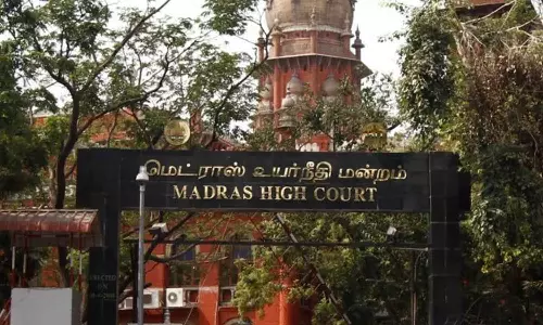 പാസ്‌പോർട്ട് ലഭിക്കാൻ സ്ത്രീകൾക്ക് ഭർത്താവിന്റെ സമ്മതം വേണമെന്നത് പുരുഷ മേധാവിത്വത്തിന്റെ ഉദാഹരണം; മദ്രാസ് ഹൈക്കോടതി