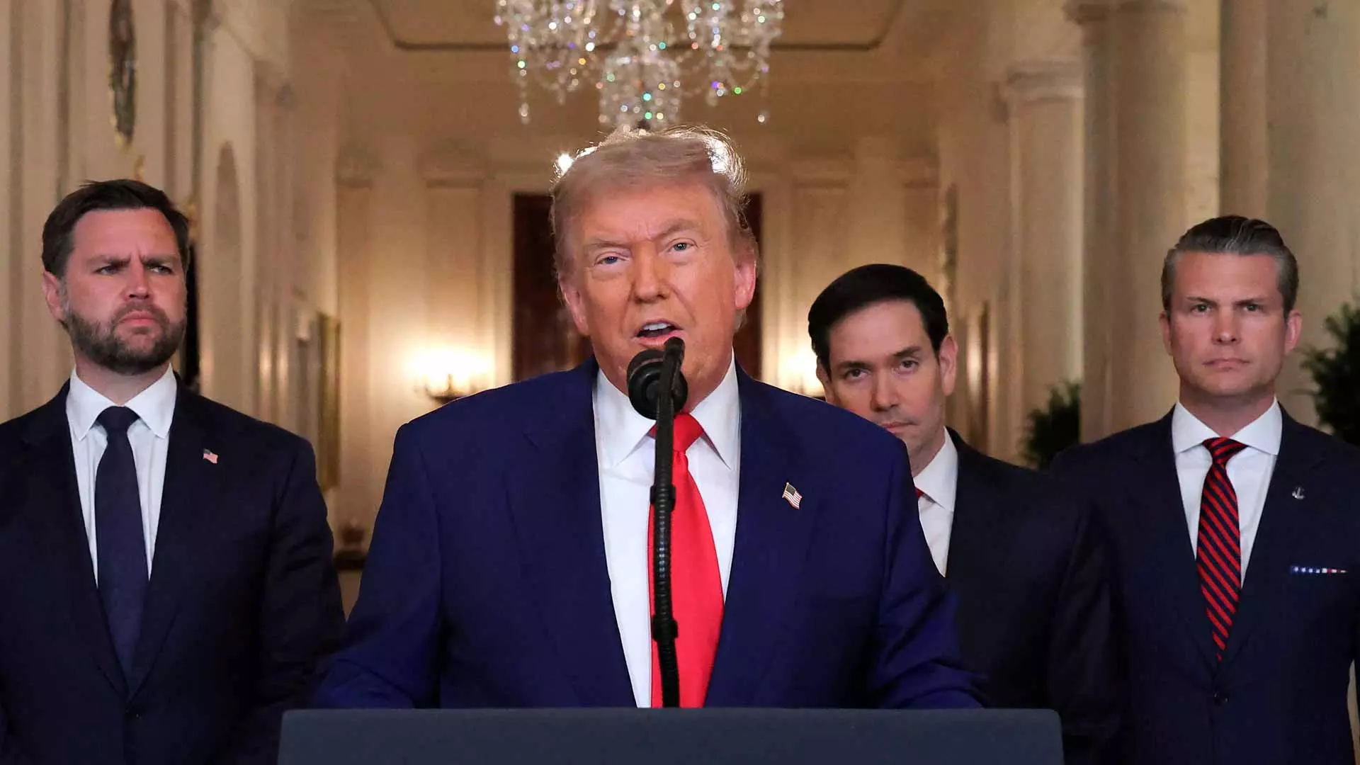 അമേരിക്കയുടെ ഇറാൻ ആക്രമണം; ഇറാന്റെ തിരിച്ചടി കനക്കുമോ? അമേരിക്കയുടെ ഇറാൻ ആക്രമണം; ഇറാന്റെ തിരിച്ചടി കനക്കുമോ?