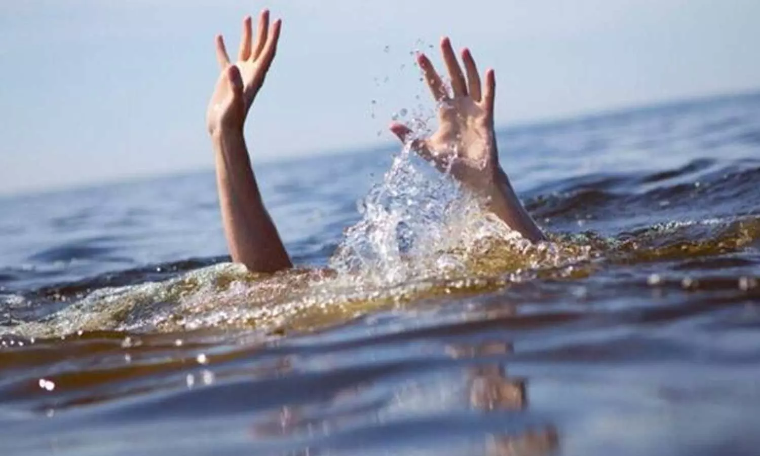 പാലക്കാട് രണ്ട് വിദ്യാര്‍ഥികള്‍ ഒഴുക്കില്‍പ്പെട്ട് മരിച്ചു