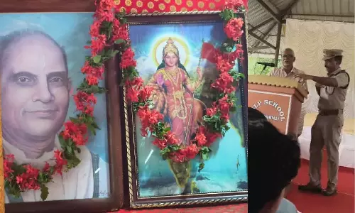 എൻഎസ്എസ് പരിപാടിയിൽ ഭാരതാംബയുടെ ചിത്രം വെക്കാൻ ​ശ്രമിച്ച ആർഎസ്എസ് നേതാവിനെ ഇറക്കിവിട്ട് പ്രവർത്തകർ