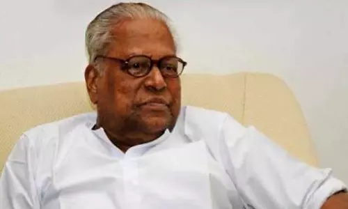 ഹൃദയാഘാതം; വി.എസ് അച്യുതാനന്ദൻ   ആശു​പത്രിയിൽ