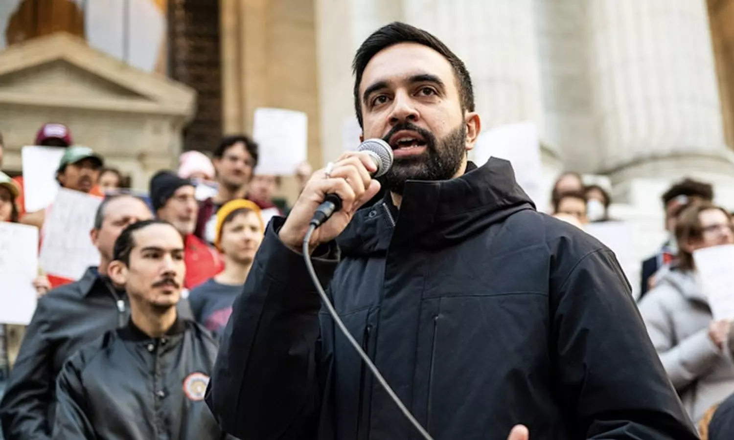 അമേരിക്കയിലെ ജൂത നഗരം സയണിസ്റ്റ് സ്ഥാനാർഥിയെ കൈവിട്ടു; സൊഹ്റാൻ മംദാനി ന്യൂയോർക്ക് മേയറാവാൻ സാധ്യതയേറി