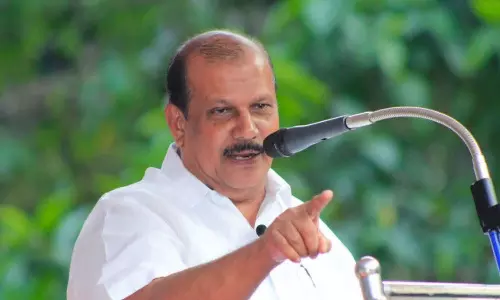 കേസെടുക്കാൻ മുഖ്യമന്ത്രിയെ വെല്ലുവിളിച്ച് വീണ്ടും വർഗീയ പ്രസ്താവനയുമായി ബിജെപി നേതാവ് പി.സി.ജോർജ് കേസെടുക്കാൻ മുഖ്യമന്ത്രിയെ വെല്ലുവിളിച്ച് വീണ്ടും വർഗീയ പ്രസ്താവനയുമായി ബിജെപി നേതാവ് പി.സി.ജോർജ്