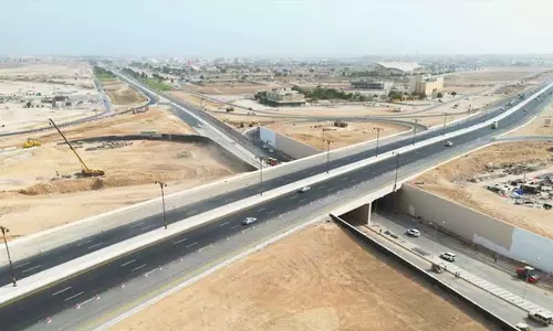 ഖരീഫ്: ദോഫാർ ഗവർണറേറ്റിലെ റോഡ് വികസനം ഊർജിതമാക്കി ഗതാഗത മന്ത്രാലയം