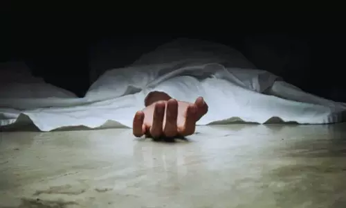 ഇടുക്കി മാങ്കുളത്ത് അഴുകിയ മൃതദേഹം കണ്ടെത്തി ഇടുക്കി മാങ്കുളത്ത് അഴുകിയ മൃതദേഹം കണ്ടെത്തി