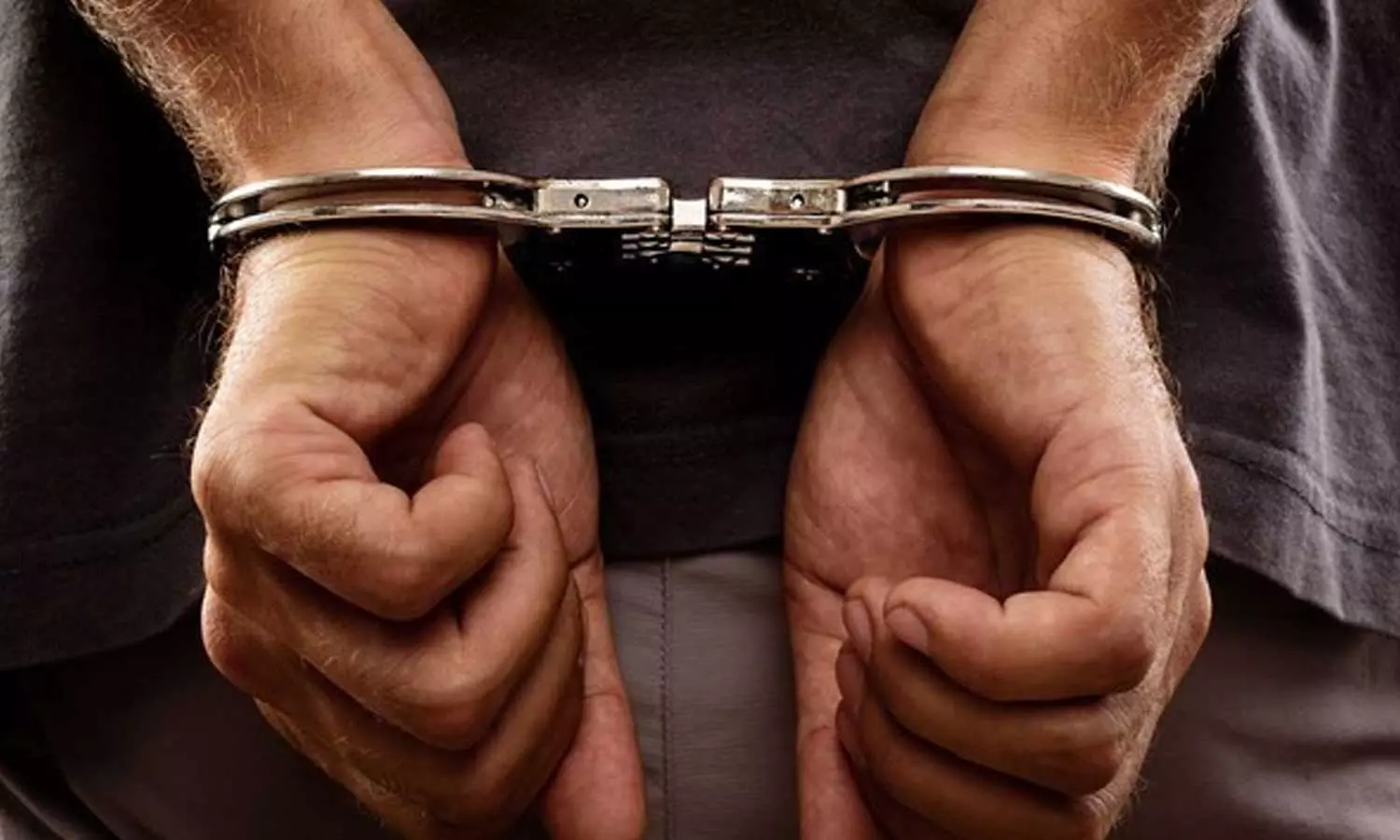 എറണാകുളം പാലാരിവട്ടത്ത് 104 ഗ്രാം എംഡിഎംഎയുമായി രണ്ട് പേർ പിടിയിൽ എറണാകുളം പാലാരിവട്ടത്ത് 104 ഗ്രാം എംഡിഎംഎയുമായി രണ്ട് പേർ പിടിയിൽ