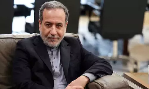 തോൽക്കുമെന്ന് പേടിച്ച് ഡാഡിയുടെ അടുത്തേക്ക് ഓടി; ഇസ്രായേലിനെ പരിഹസിച്ച് അബ്ബാസ് അരാഗ്ച്ചി