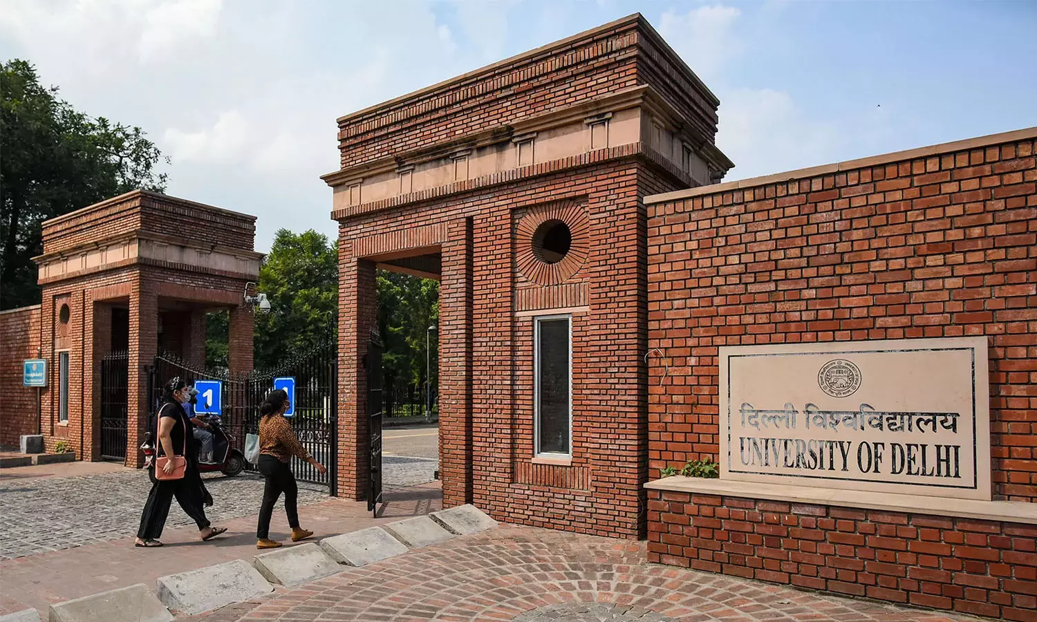 ആർഎസ്എസ്, കശ്മീർ, പാകിസ്താൻ എന്നീ വിഷയങ്ങൾ പരാമർശിക്കുന്ന കോഴ്‌സുകൾ ഒഴിവാക്കാൻ ഡൽഹി സർവകലാശാല