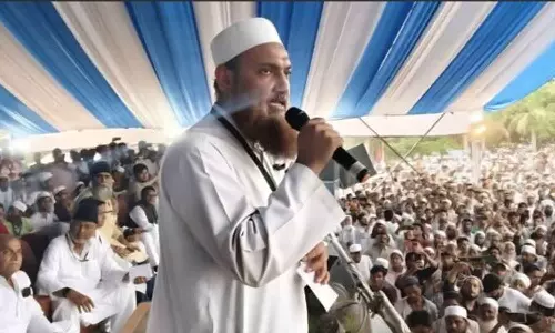 വഖഫ് ഭേദഗതി നിയമത്തിനെതിരെ പറ്റ്നയില്‍ കൂറ്റന്‍ റാലി