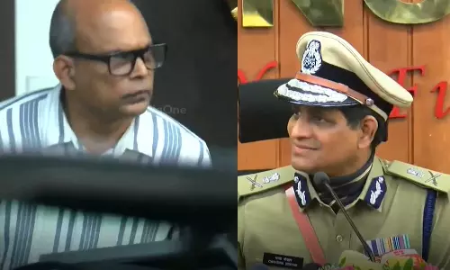 ഡിജിപിയുടെ വാര്‍ത്താസമ്മേളനത്തിനിടെ നാടകീയ രംഗം; പരാതിയുമായി മുന്‍ പൊലീസ് ഉദ്യോഗസ്ഥന്‍