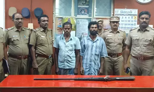 തമിഴ്നാട്ടിൽ മാനാണെന്ന് കരുതി യുവാവിനെ വെടിവെച്ചുകൊന്നു; ബന്ധുക്കൾ പിടിയിൽ