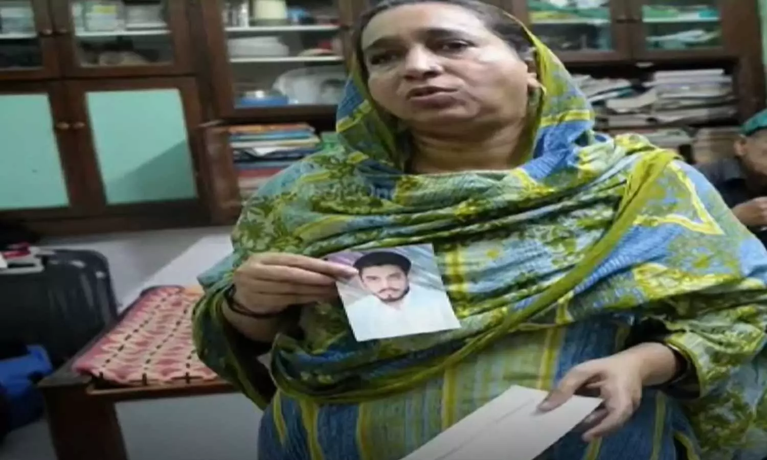 ജെഎൻയു വിദ്യർഥി നജീബ് അഹമ്മദിന്റെ തിരോധാനത്തിൽ നിയമ പോരാട്ടം തുടരാൻ കുടുംബം