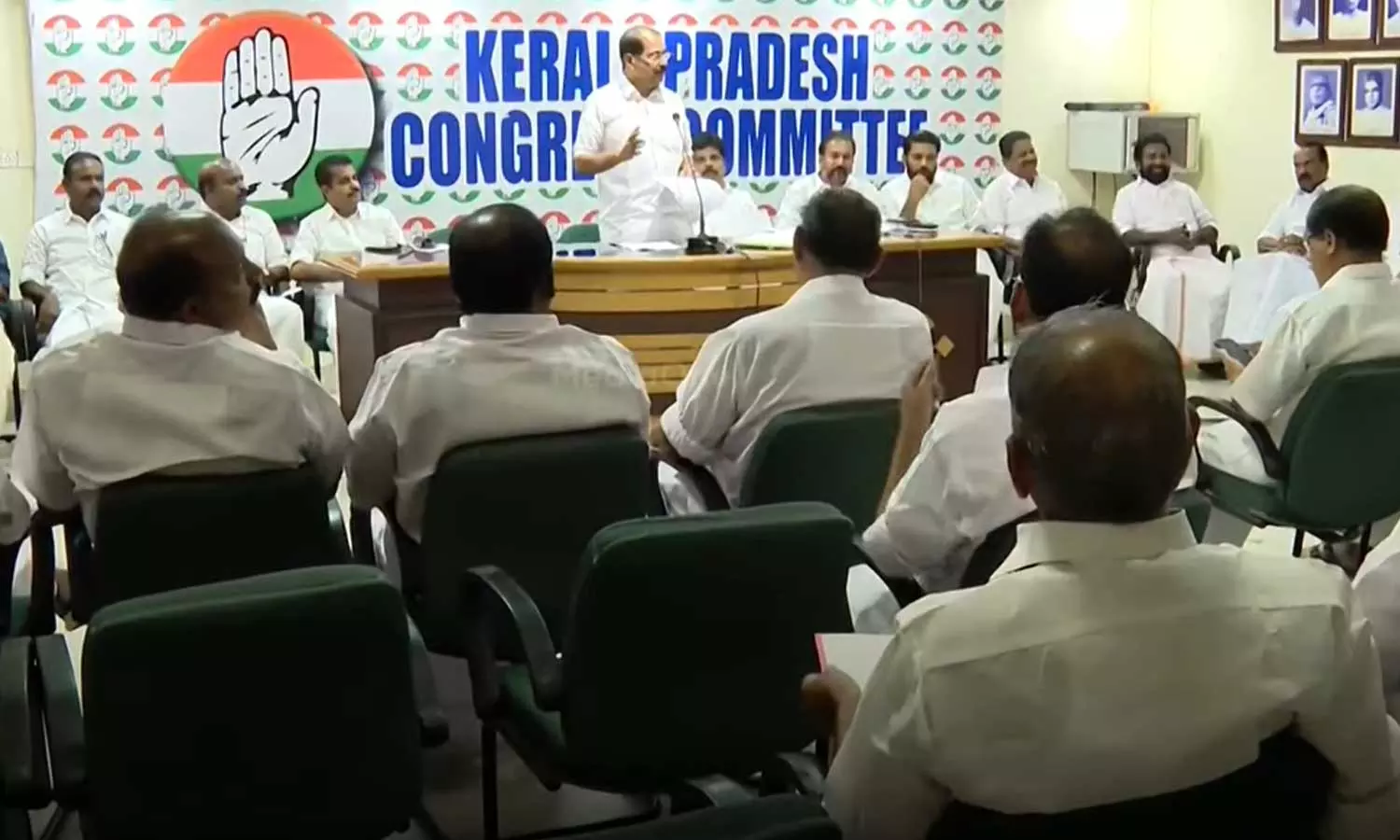 തെരഞ്ഞെടുപ്പ് വിജയത്തിന് ശേഷം നേതാക്കൾ മിതത്വം പാലിക്കണം; കെപിസിസി യോഗത്തിൽ നേതാക്കൾക്ക് വിമർശനം