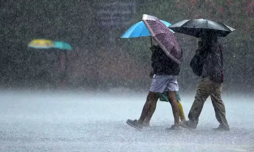 സംസ്ഥാനത്ത് ഇന്ന് മുതൽ വീണ്ടും ഒറ്റപ്പെട്ട ശക്തമായ മഴക്ക് സാധ്യത; മൂന്ന് ജില്ലകളിൽ യെല്ലോ അലർട്ട്