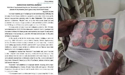 മയക്കുമരുന്ന് ശൃംഖല നിയന്ത്രിച്ചിരുന്ന മൂവാറ്റുപുഴ സ്വദേശി എഡിസൺ ഡാർക്ക് നെറ്റിലെ തിമിംഗലമെന്ന് എൻസിബി മയക്കുമരുന്ന് ശൃംഖല നിയന്ത്രിച്ചിരുന്ന മൂവാറ്റുപുഴ സ്വദേശി എഡിസൺ ഡാർക്ക് നെറ്റിലെ തിമിംഗലമെന്ന് എൻസിബി