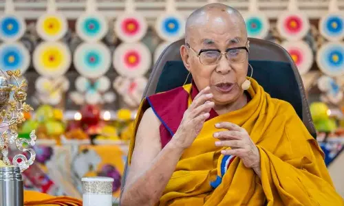 പുതിയ ലാമ ഉടനില്ല; പിൻഗാമി പ്രഖ്യാപനം തന്റെ മരണശേഷമെന്ന് ദലൈലാമ പുതിയ ലാമ ഉടനില്ല; പിൻഗാമി പ്രഖ്യാപനം തന്റെ മരണശേഷമെന്ന് ദലൈലാമ