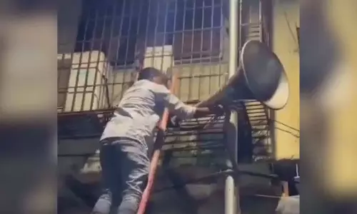 മഹാരാഷ്ട്രയിൽ പള്ളികളിലെ ഉച്ചഭാഷിണികൾ നീക്കം ചെയ്ത സംഭവം; സർക്കാരിനോട് വിശദീകരണം തേടി ഹൈക്കോടതി