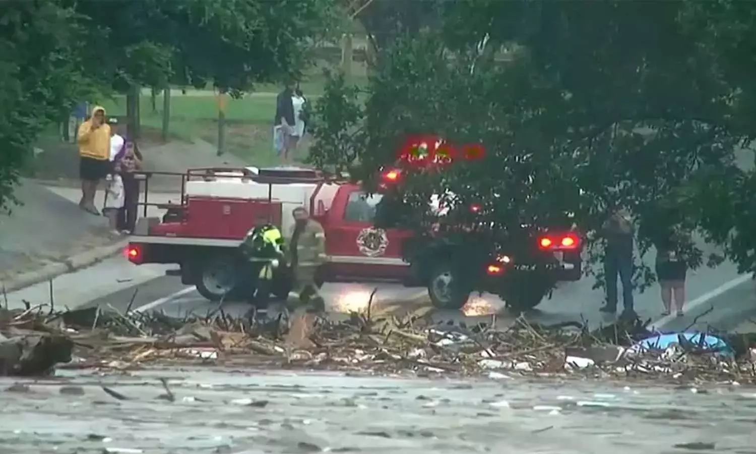 അമേരിക്കയിലെ ടെക്‌സസില്‍ മിന്നല്‍ പ്രളയം; 24 മരണം, 23 പെണ്‍കുട്ടികളെ കാണാതായി