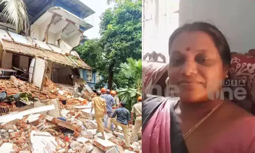 കോട്ടയം മെഡിക്കൽ കോളജ് അപകടത്തിൽ മരിച്ച ബിന്ദുവിന് ധനസഹായം; ജില്ലാ കളക്ടർ റിപ്പോർട്ട് കൈമാറും കോട്ടയം മെഡിക്കൽ കോളജ് അപകടത്തിൽ മരിച്ച ബിന്ദുവിന് ധനസഹായം; ജില്ലാ കളക്ടർ റിപ്പോർട്ട് കൈമാറും