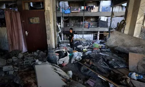 Israeli attacks on Gaza kill 42