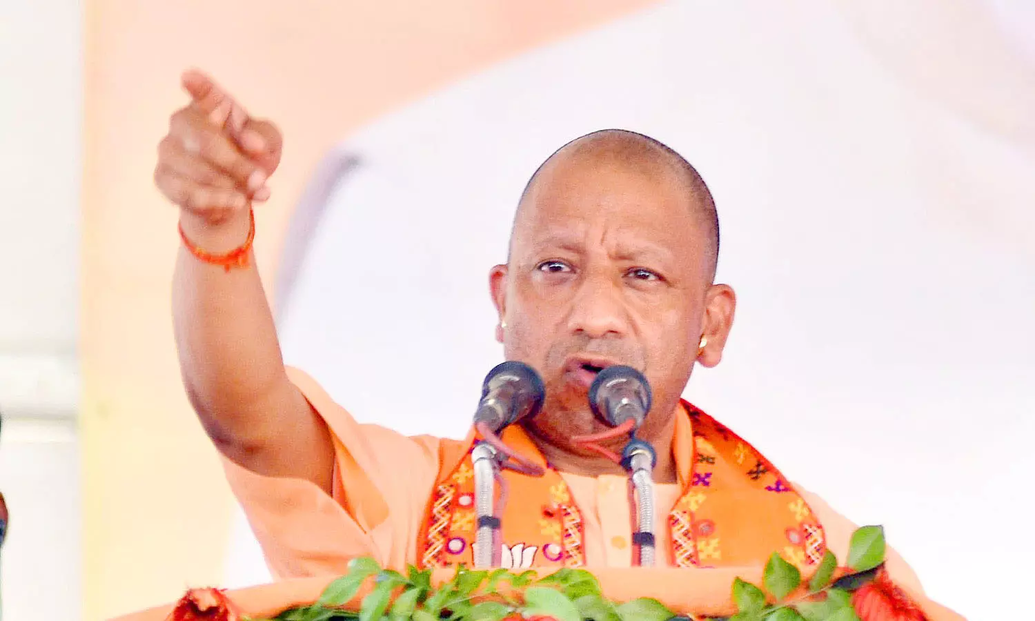 കൻവാർ യാത്രാ പാതയിൽ ഉടമകളുടെ വിവരങ്ങൾ വെളിപ്പെടുത്താൻ ക്യൂആർ കോഡുമായി യുപി സർക്കാർ