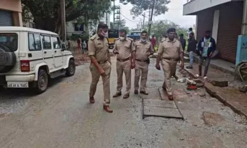 കത്തിച്ച് കുഴിച്ചു മൂടിയത് ബലാത്സംഗത്തിന് ഇരയായ 100 ലേറെ പേരെ; വെളിപ്പെടുത്തലുമായി കര്‍ണാടകയിലെ ശുചീകരണത്തൊഴിലാളി