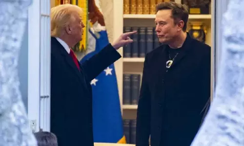 ഒരു കാര്യവുമില്ല, കുറച്ച് കാലം ആസ്വദിക്കാം: മസ്‌കിന്റെ അമേരിക്ക പാർട്ടിയെ പരിഹസിച്ച് ട്രംപ്
