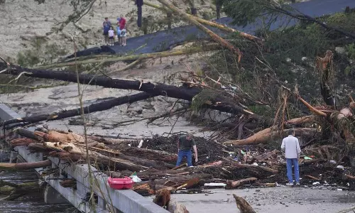 ടെക്സസിലെ മിന്നൽ പ്രളയം: മരണം 100 കടന്നു; കാണാതായവർക്കായി തിരച്ചിൽ തുടരുന്നു