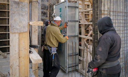 ഇറാൻ ഇസ്രായേൽ സംഘർഷം; സ്വകാര്യ ബോംബ് ഷെൽട്ടറുകൾ നിർമിക്കുന്നതിൽ ശ്രദ്ധ കേന്ദ്രീകരിച്ച് ഇസ്രായേലികൾ: റിപ്പോർട്ട്