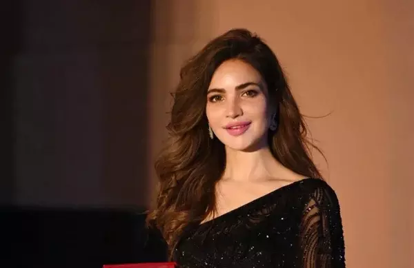 Humaira Asghar Humaira Asghar