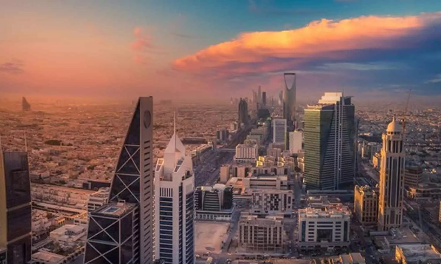 സൗദിയിൽ പ്രവാസികൾക്കും ഭൂമി വാങ്ങാം; നിയമം അടുത്ത വർഷം മുതൽ പ്രാബല്യത്തിൽ