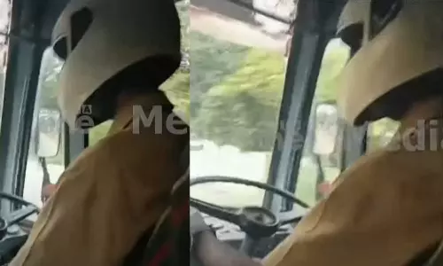 തല മുഖ്യം ; പത്തനംതിട്ടയിൽ ഹെൽമറ്റ് വെച്ച് ബസോടിച്ച് കെഎസ്ആർടിസി ഡ്രൈവർ