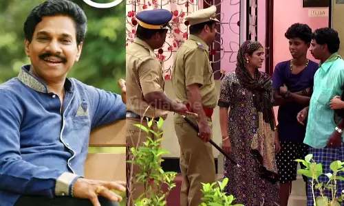 മൂസാക്കാനെ പൊലീസ് പിടിച്ചു കൊണ്ടു പോകുന്നേ..., ഷൂട്ടിങ് രംഗം കണ്ട് കുഞ്ഞാറ്റ ശരിക്കും കരഞ്ഞു : വിനോദ് കോവൂര്‍