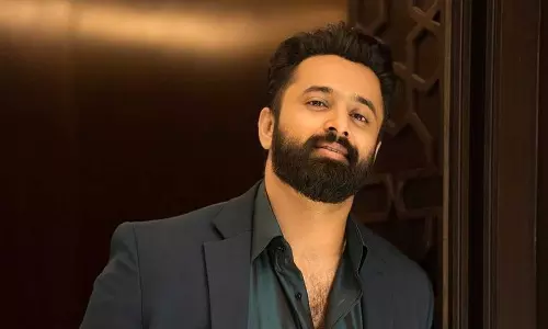 മുന്‍ മാനേജറെ മര്‍ദിച്ചെന്ന കേസ്: നടന്‍ ഉണ്ണി മുകുന്ദനെ പൊലീസ് ചോദ്യം ചെയ്തു