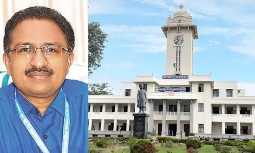 വിസിയുടെ വിലക്ക് ലംഘിച്ചു; കേരള സര്‍വകലാശാല രജിസ്ട്രാര്‍ കെ എസ് അനില്‍കുമാര്‍ സര്‍വകലശാല ആസ്ഥാനത്തെത്തി