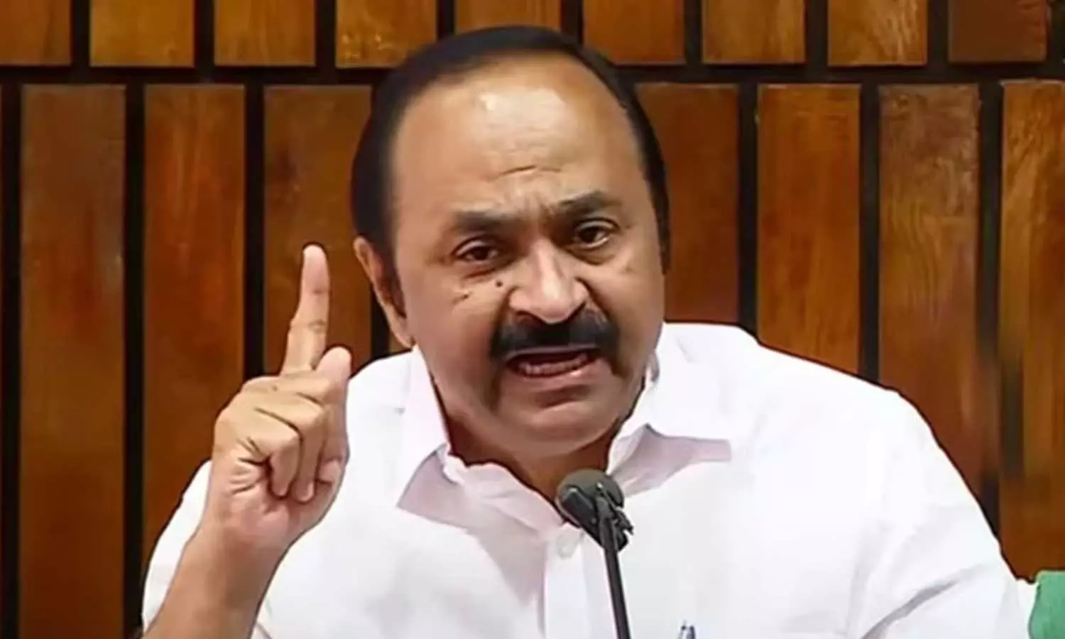 ഇത് സ്റ്റാലിന്റെ റഷ്യ അല്ല കേരളമാണ്,മുദ്രാവാക്യം   മുഴക്കിയവർക്കെതിരെ കേസെടുക്കാൻ മുഖ്യമന്ത്രിക്ക് ധൈര്യമുണ്ടോ?; വി.ഡി സതീശൻ