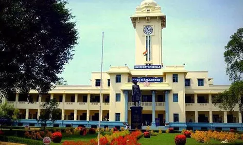 ഭാരതാംബ ചിത്ര വിവാദം: കേരള സര്‍വകലാശാലയിലെ പ്രതിസന്ധി തുടരുന്നു